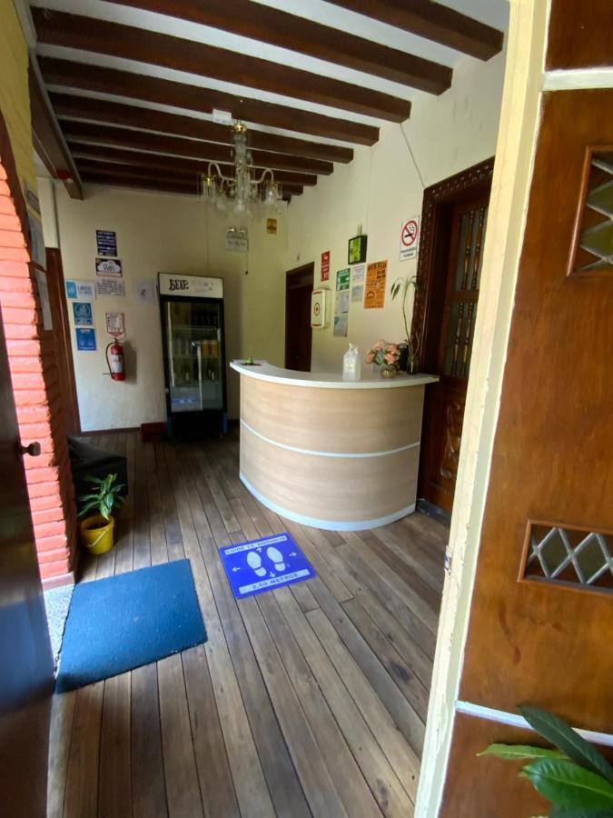 Hostel Rock & Quito Bagian luar foto
