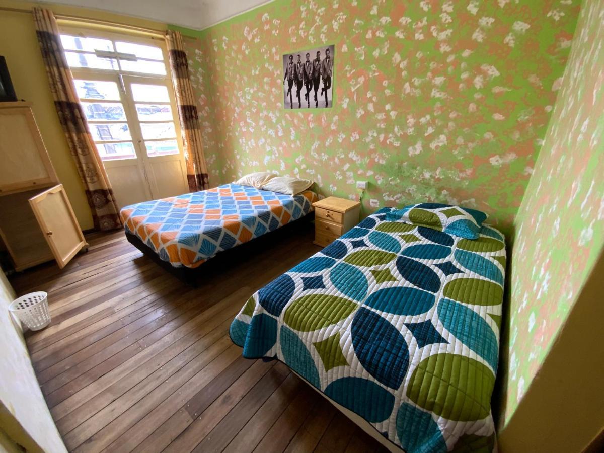 Hostel Rock & Quito Bagian luar foto